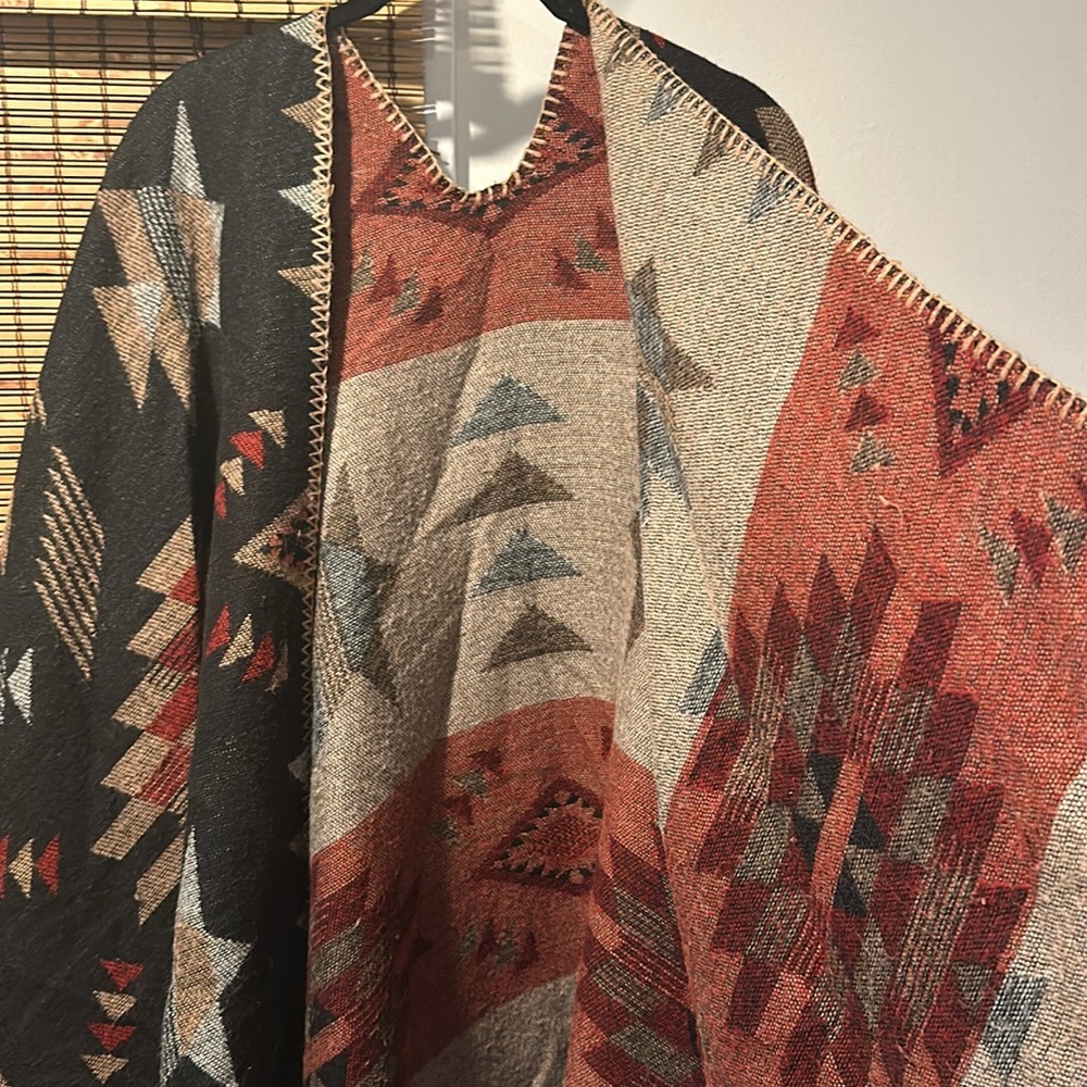 Reversible Ethnically-Inspired Poncho - Picture 3 of 3